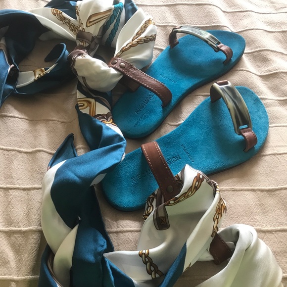 Unique Avec Modération open-toe sandals, 35M - Picture 2 of 8